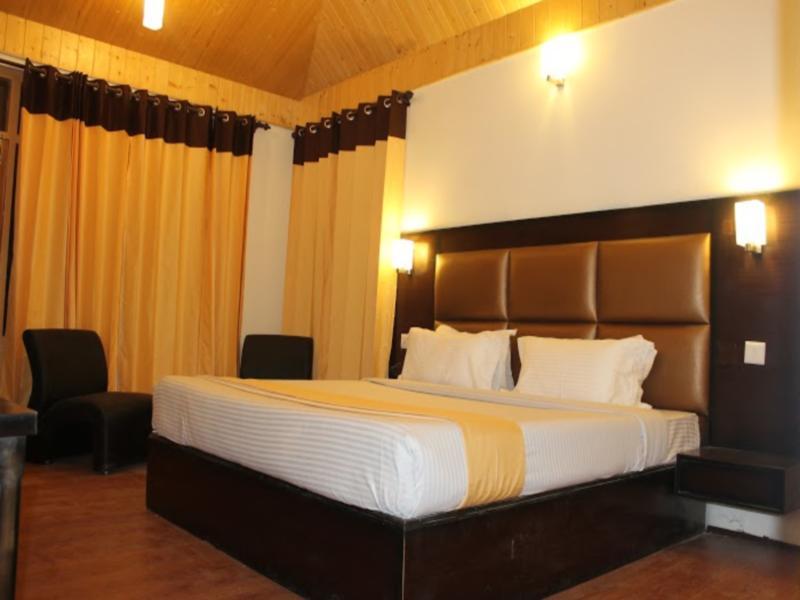 Oyo 3146 Six Season Regency Hotel Jagatsukh Buitenkant foto