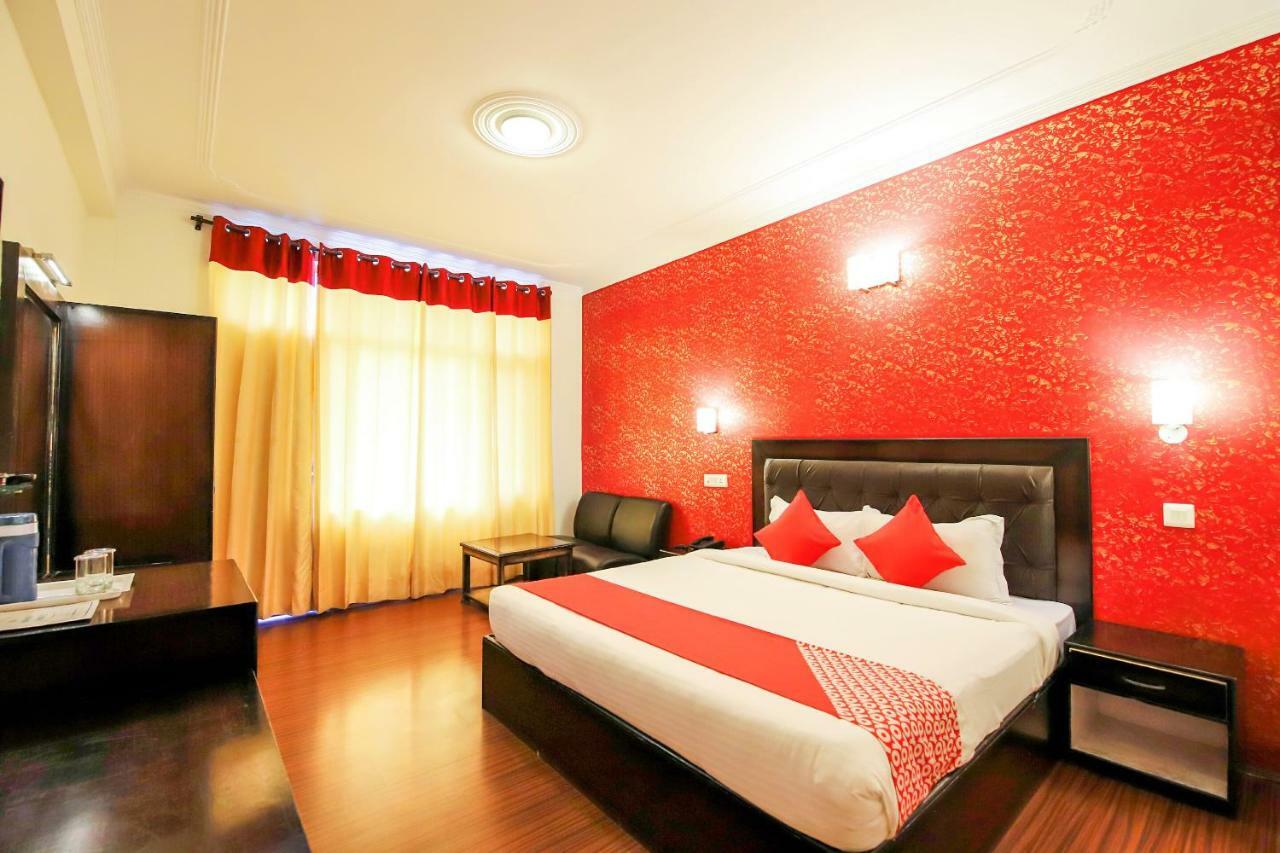 Oyo 3146 Six Season Regency Hotel Jagatsukh Buitenkant foto